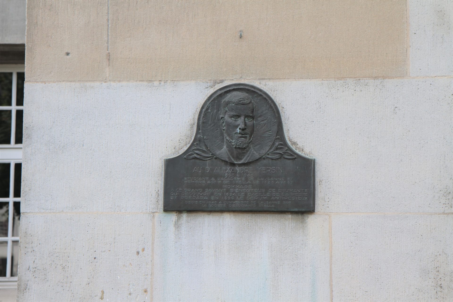 Alexandre Yersin's bas-relief, Lausanne - 05.JPG